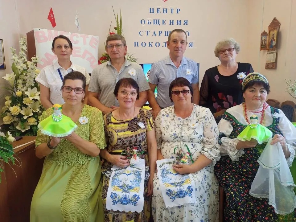 в Центре общения старшего поколения. В честь Дня семьи, любви и верности в нашем районе прошли самые разные мероприятия.